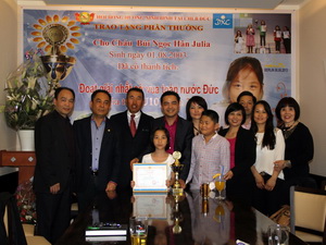 Comunidad vietnamita en Alemania presta atención al desarrollo de talentos nacionales